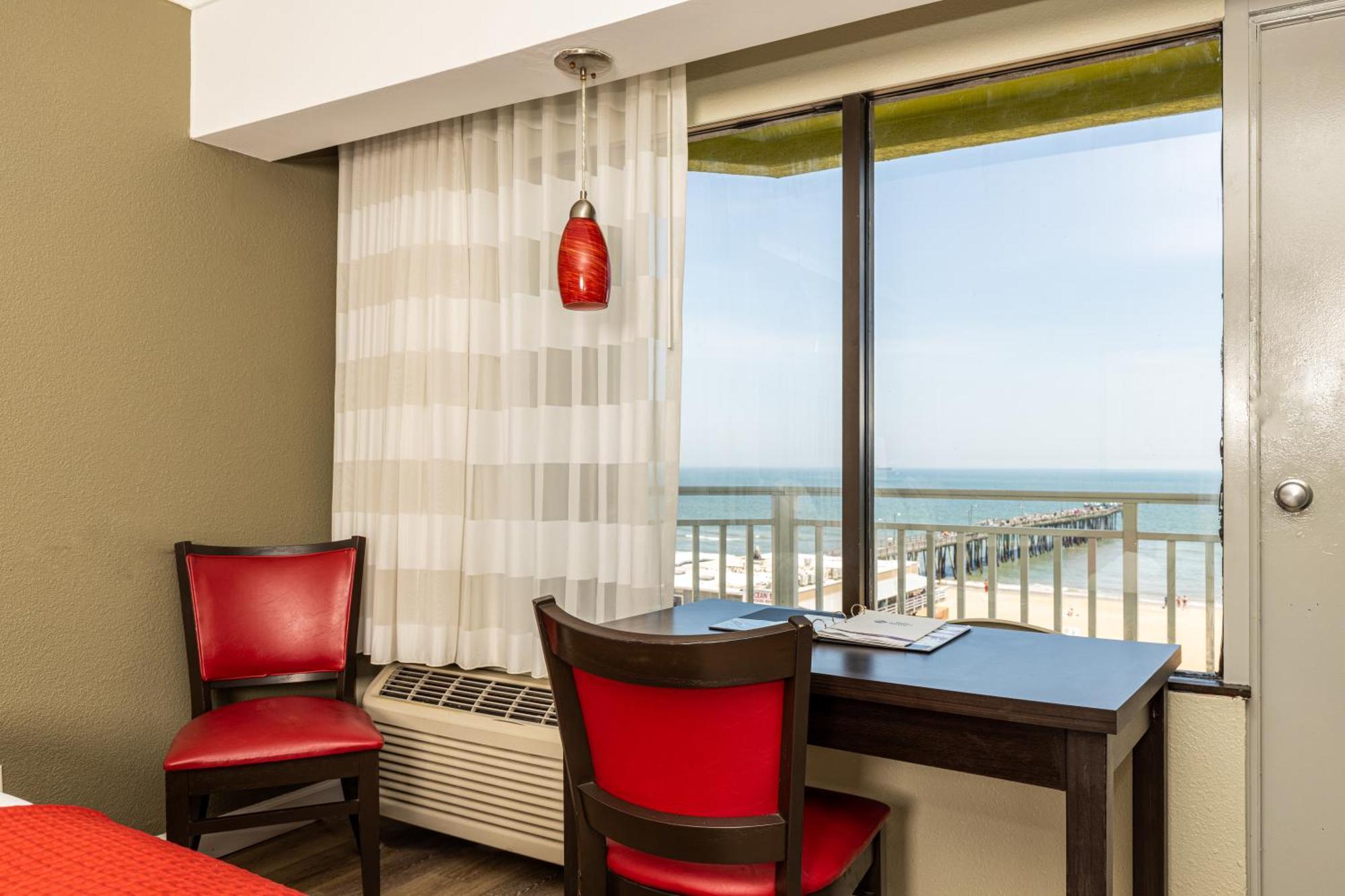 Sandcastle Resort Virginia Beach Room photo